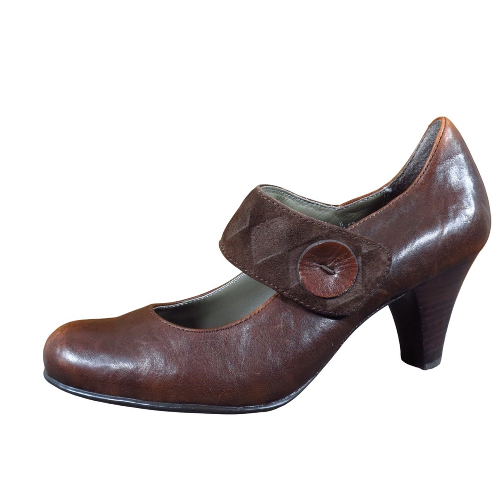 Born Crown W61241 Women Mary Jane Pump Size 9 Professional Brown Leather Heel